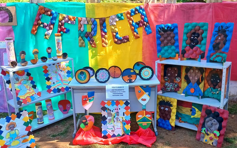 Escola Creche Municipal Cruzeiro de Cima realizou o evento “O Reflexo é as contribuições Afro Descendentes na Cultura Brasileira”